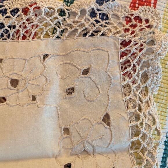 Vintage handmade lace and crochet placemats‎ set of 4 - Picture 3 of 6